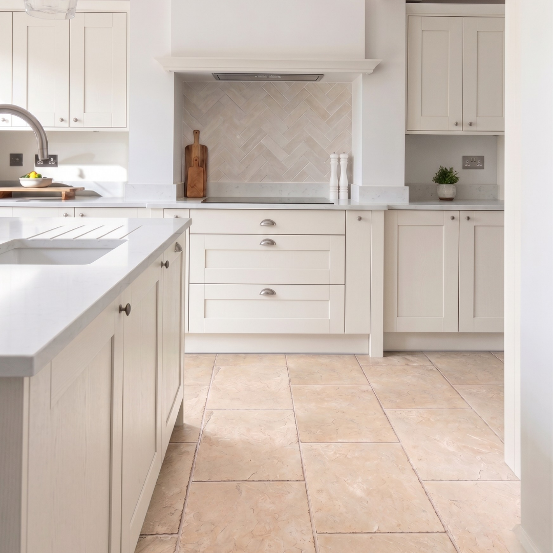 Rutland Gold 900x600