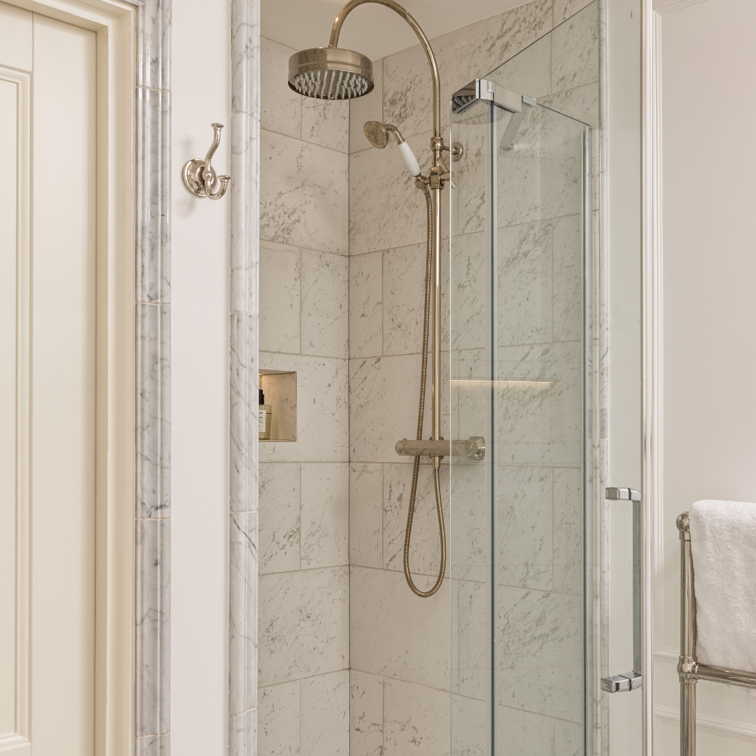 Como Carrara 600 x 300